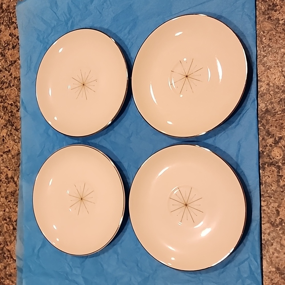 Modern Star Vintage Atomic MCM 6.5" Plates, Made In USA. Set of 4.